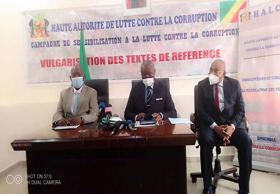 Sensibilisation à la lutte contre la corruption au Ministère des Postes, des Télécommunications et de l’Economie Numérique.