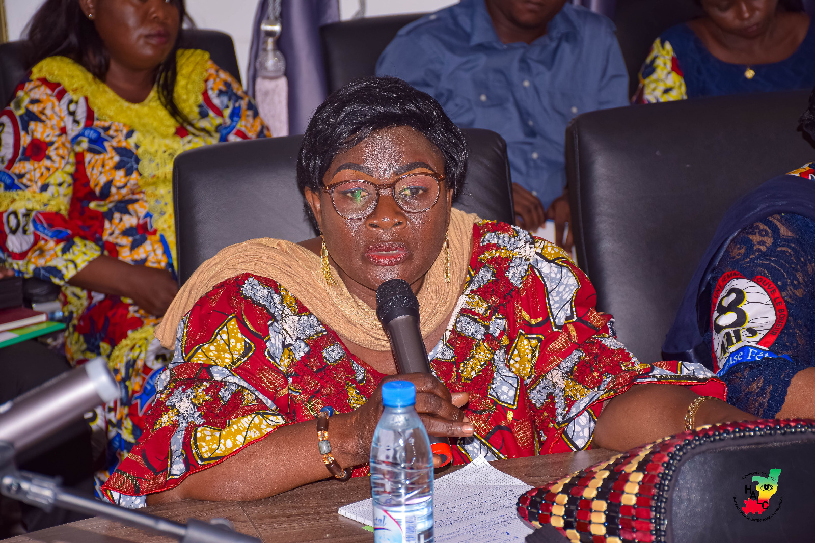 Madame Valentine MOKOKO, Cheffe du département des investigations économiques et administratives,  intervenante à la causerie-débat : Responsabilité féminine au cœur du dispositif anticorruption