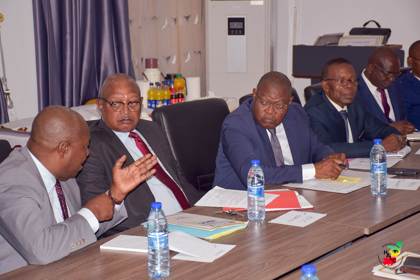 PHOTO SUR LA REUNION DE CADRAGE DU PROCESSUS D’ELABORATION DE LA STRATEGIE NATIONALE DE PREVENTION ET DE LUTTE CONTRE LA CORRUPTION